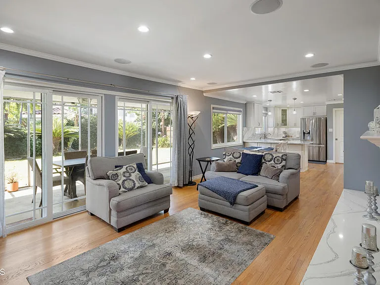 142 W Santa Anita Ter — Photo 10