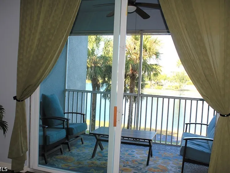 16625 Lake Circle Dr #523 — Photo 9