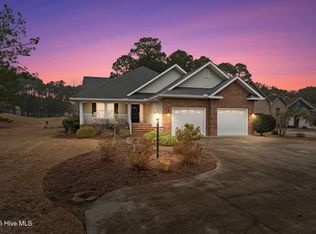207 Baroney Place Dr, Sunset Beach, NC 28468
