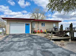 16008 N Front St, Chillicothe, IL 61523