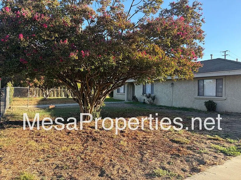 3 bed, 2.5 bath, 2250 sqft, $2,750 — Photo 4