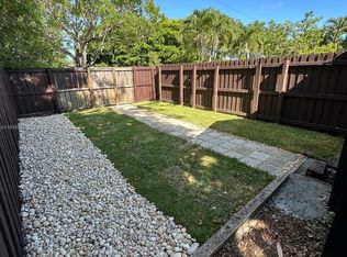 141 NE 14th St #1, Homestead, FL 33030