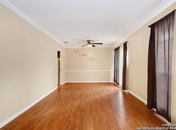 3rd image of 1322 White Rock Dr