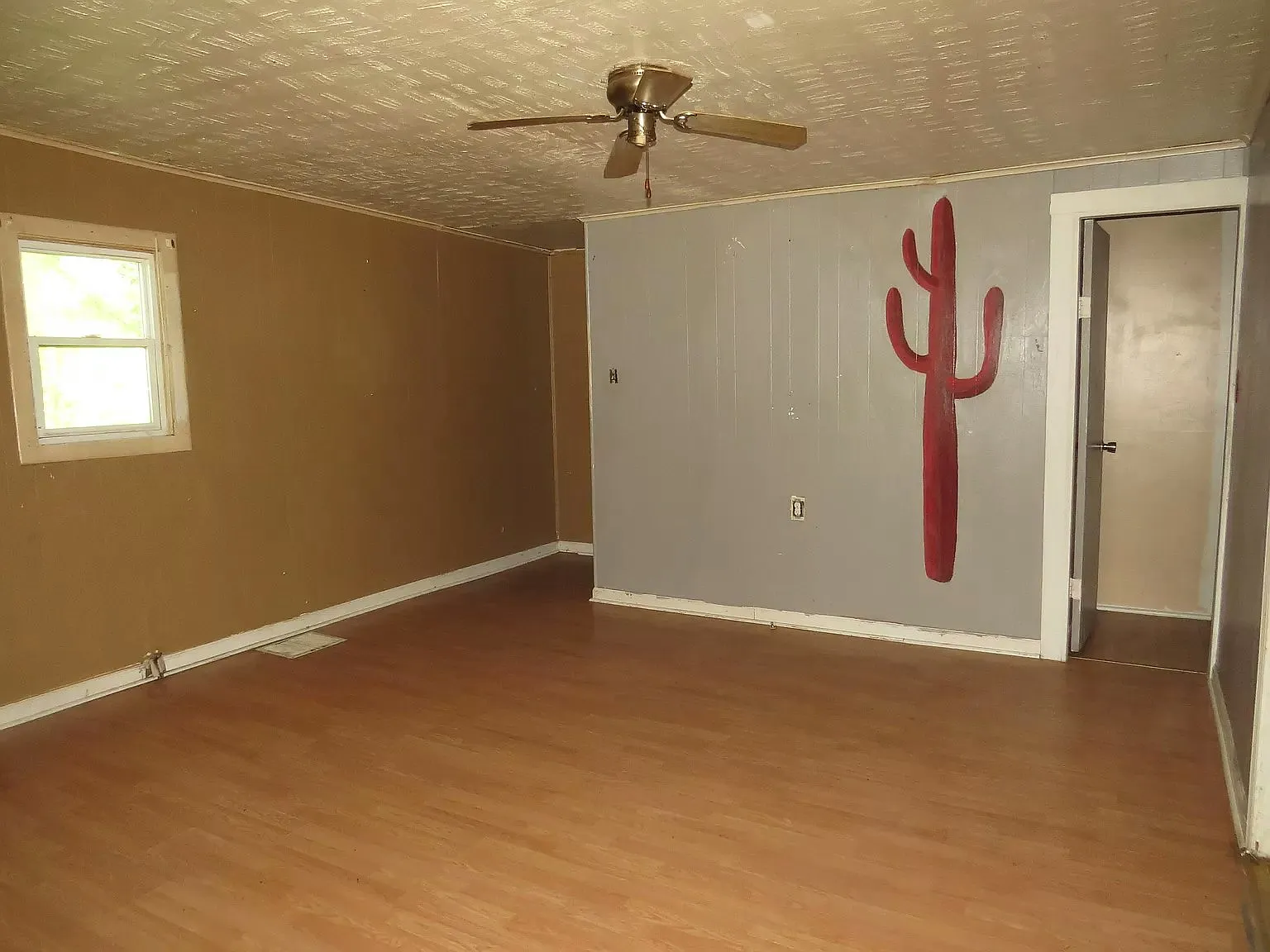 1015 Petrey Street Southeast — Photo 3