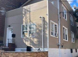 10519 34th Ave, Flushing, NY 11368