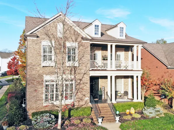1652 Kelvington Blvd, Gallatin, TN 37066