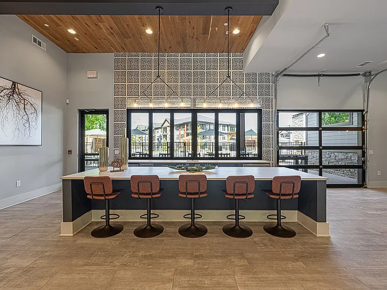 Populus Westside Apartments — Photo 4