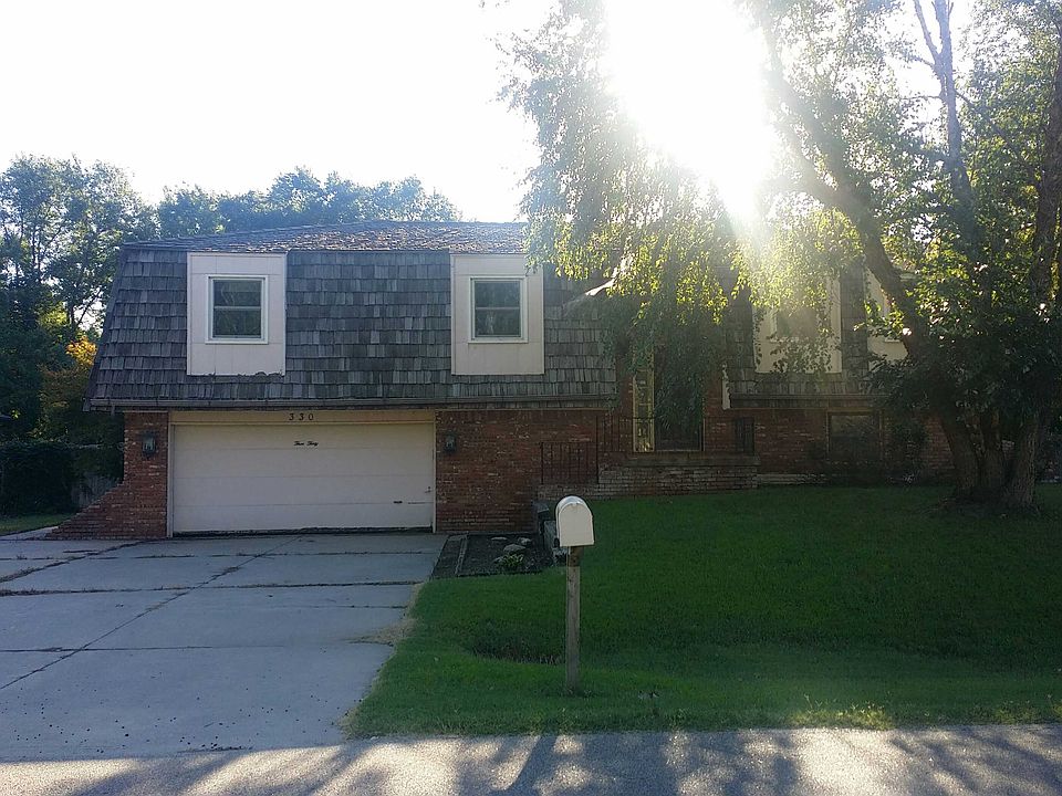 2nd image of 330 S Shefford Ave