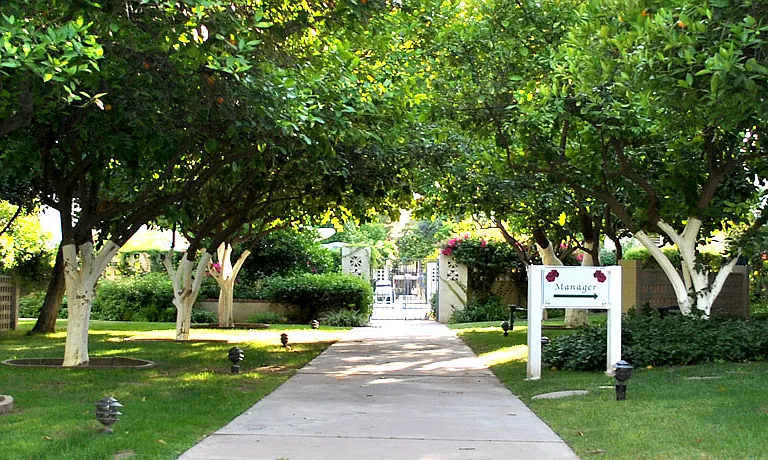 The Hibiscus Biltmore Apartments — Photo 27
