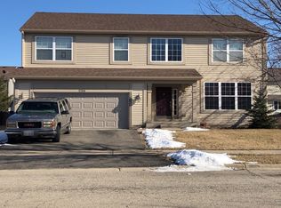 1734 Newport Ln, Montgomery, IL 60538