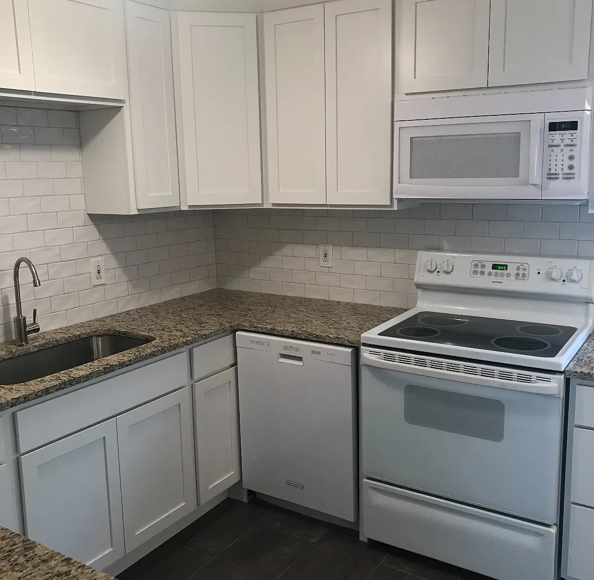 2 bed, 880 sqft, $1,500 — Photo 1