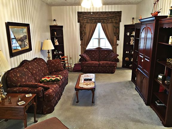 5th image of 85 Tiffany Nicole Ln
