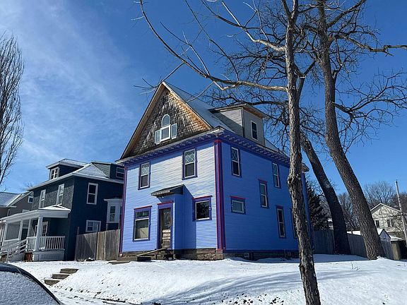 5th image of 3235 Lyndale Ave N