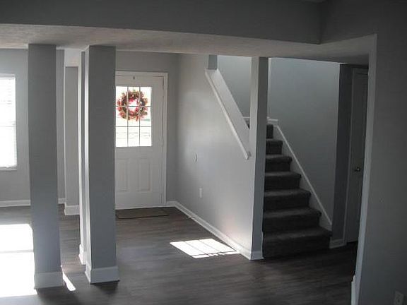 3rd image of 12830 Hearthstone Dr