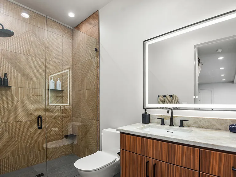 203 W Shoreline Ln — Photo 30