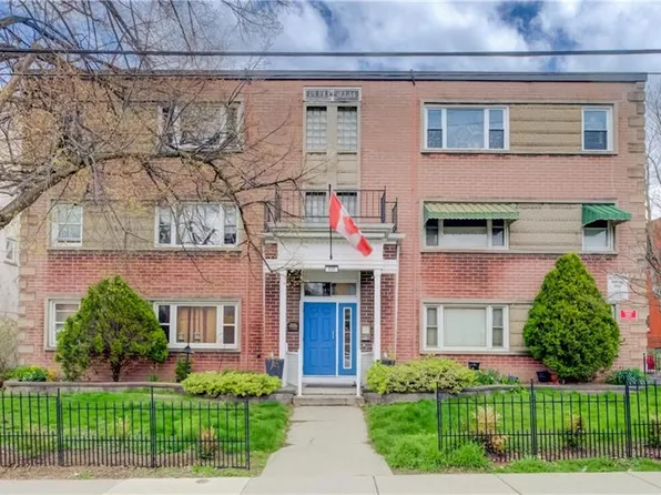 137 Emerald St S #25, Hamilton, ON L8N 2V4