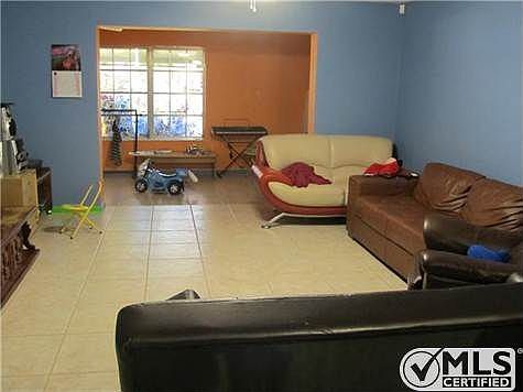 4th image of 1470 SW 25th Way E APT D