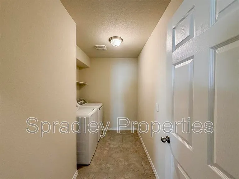 6328 Dorothy Muree Dr #D — Photo 19