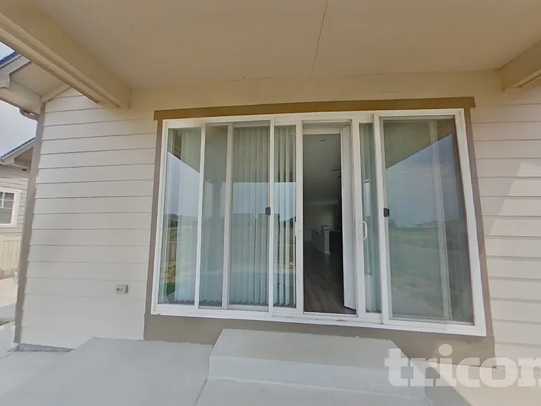 10545 Boston St — Photo 14
