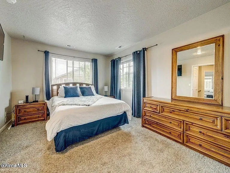 931 N Goldenrod Ct — Photo 11