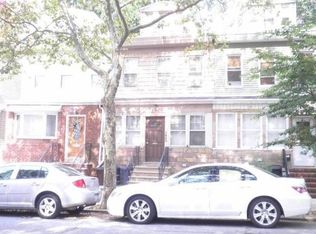 7853 80th St, Ridgewood, NY 11385
