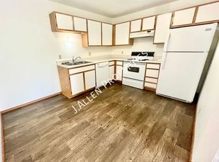 902 Riverfront Rd #7, Norfolk, NE 68701