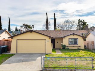 7352 Arutas Dr, North Highlands, CA