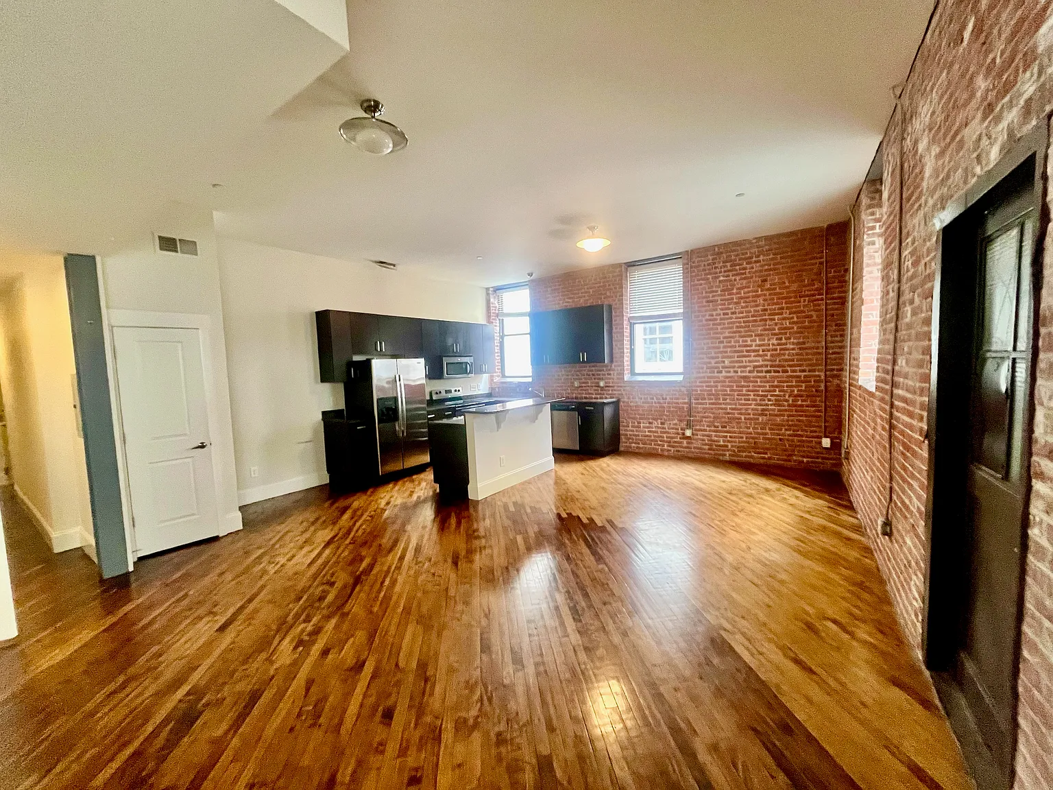 1 bed, $1,520 — Photo 2