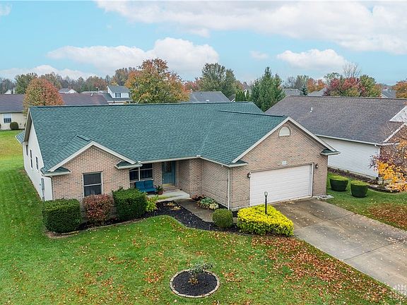 5th image of 607 Foxcross Dr