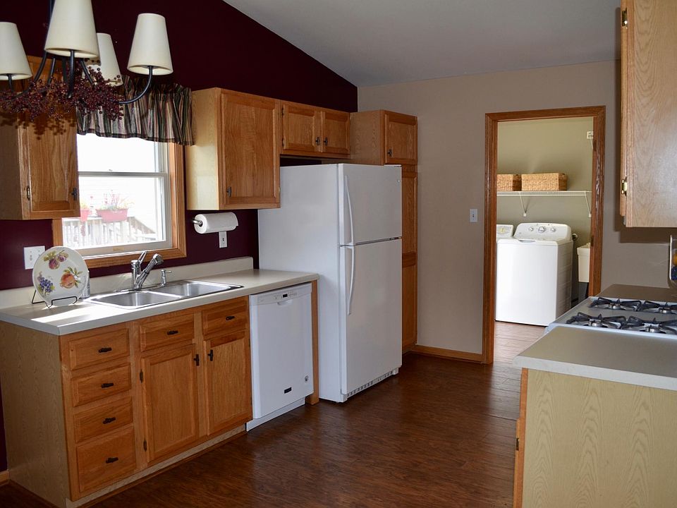 Kitchen 18x12