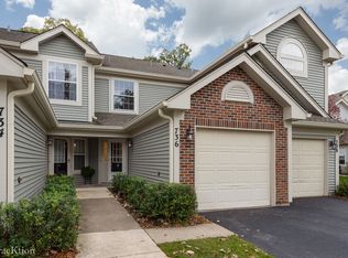 736 Ripple Brook Ln, Elgin, IL 60120