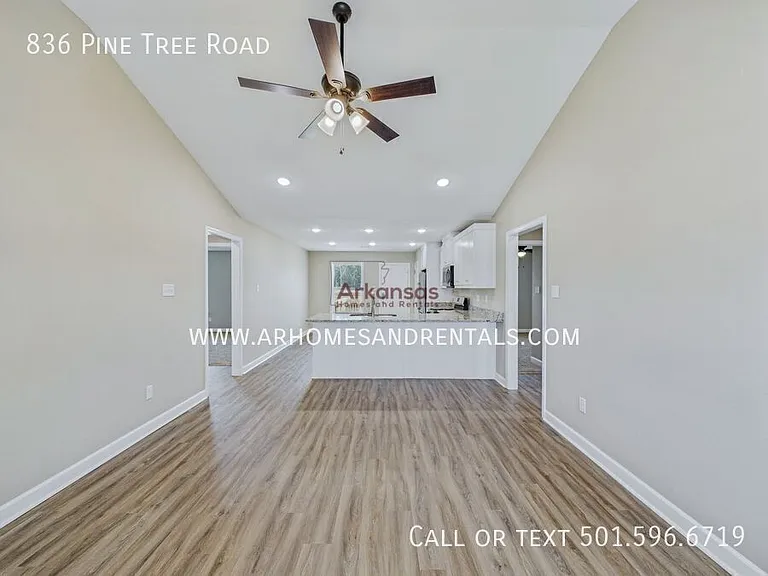 836 Pine Tree Rd — Photo 3