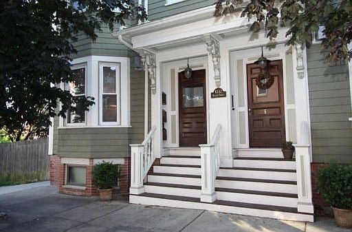 10 Beacon St, Chelsea, MA