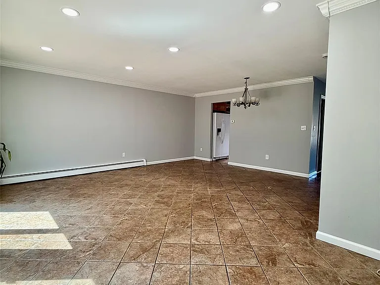 56 Coolidge St — Photo 11