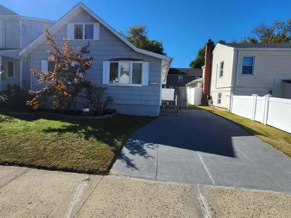 2970 Grand Boulevard, Baldwin, NY 11510