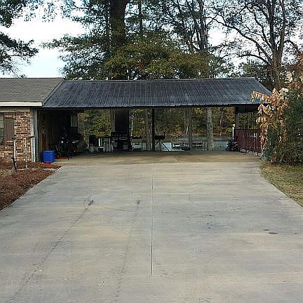 5th image of 460 Kenneth Barton Rd