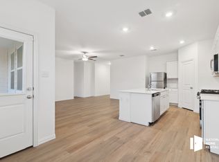 917 High Noon Dr, Haslet, TX 76052