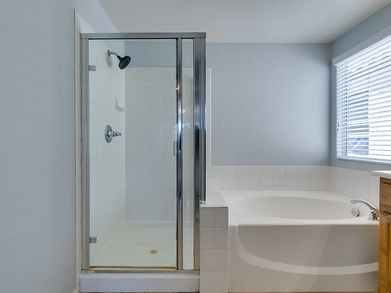 8424 Walker Gardens Pl — Photo 41
