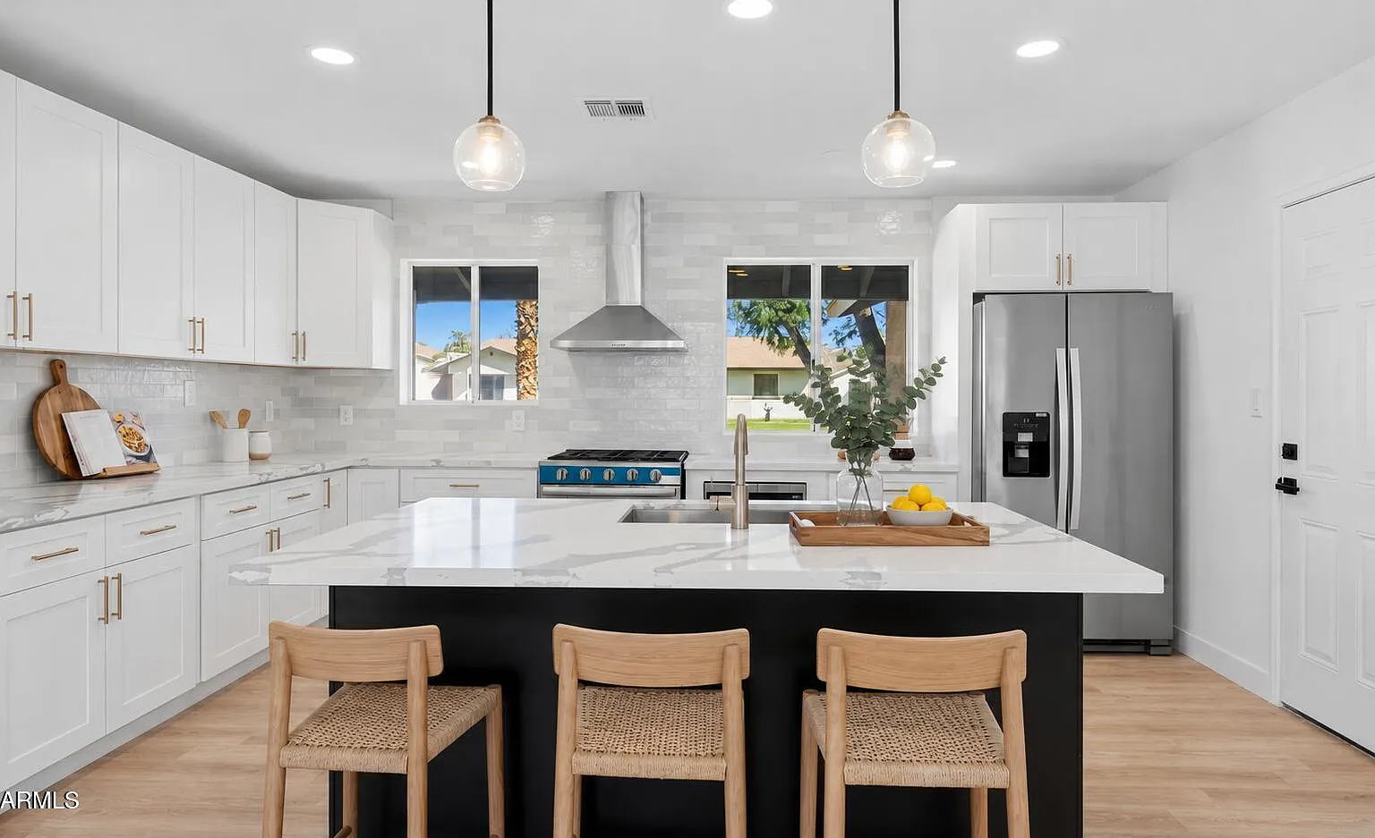 3 bed, 1529 sqft, $2,900 — Photo 1