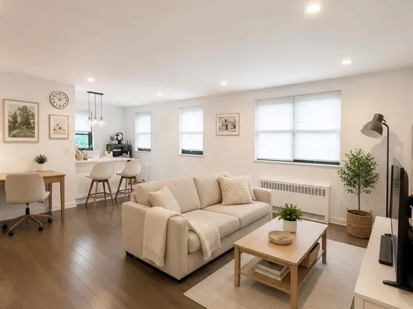 15750 17 Avenue #2, Whitestone, NY 11357