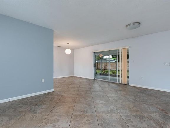 3rd image of 4721 Lark Ridge Cir