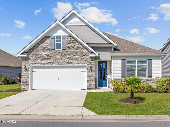 833 Barbon Beck Lane SE, Leland, NC 28451