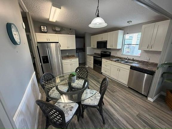 5th image of 2234 Del Mar Dr #2234