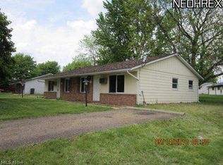 2383-2385 Zircon St NE, Canton, OH 44721