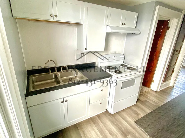 620 N Main St #6 — Photo 5
