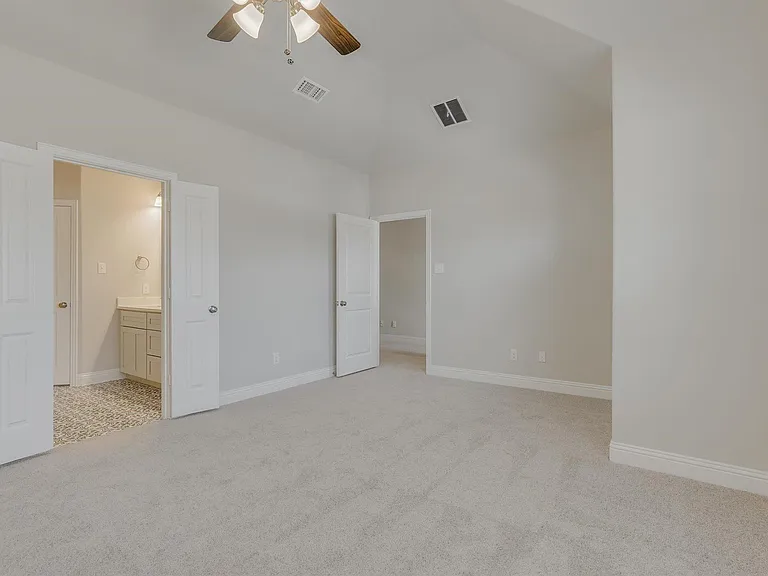 2225 Apex Dr — Photo 13