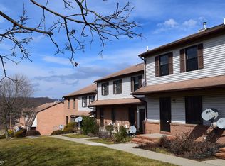 166 Cynthia Dr, Hackettstown, NJ
