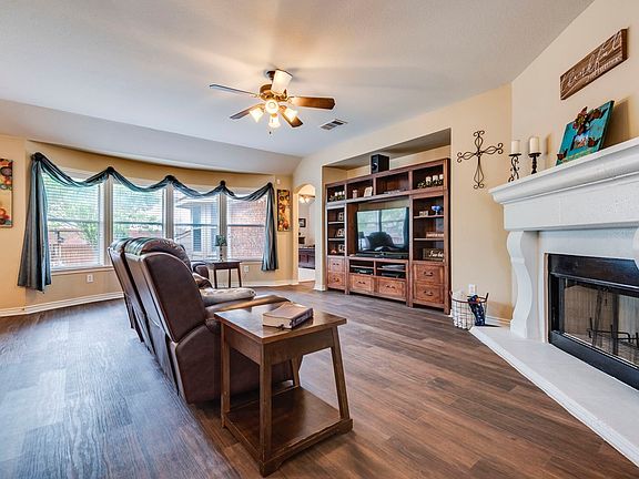 4th image of 305 Payne Stewart Dr