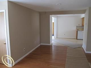 3rd image of 657 Arcola St