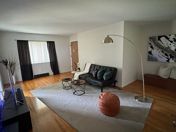2nd image of 8915 New Hampshire Ave APT B